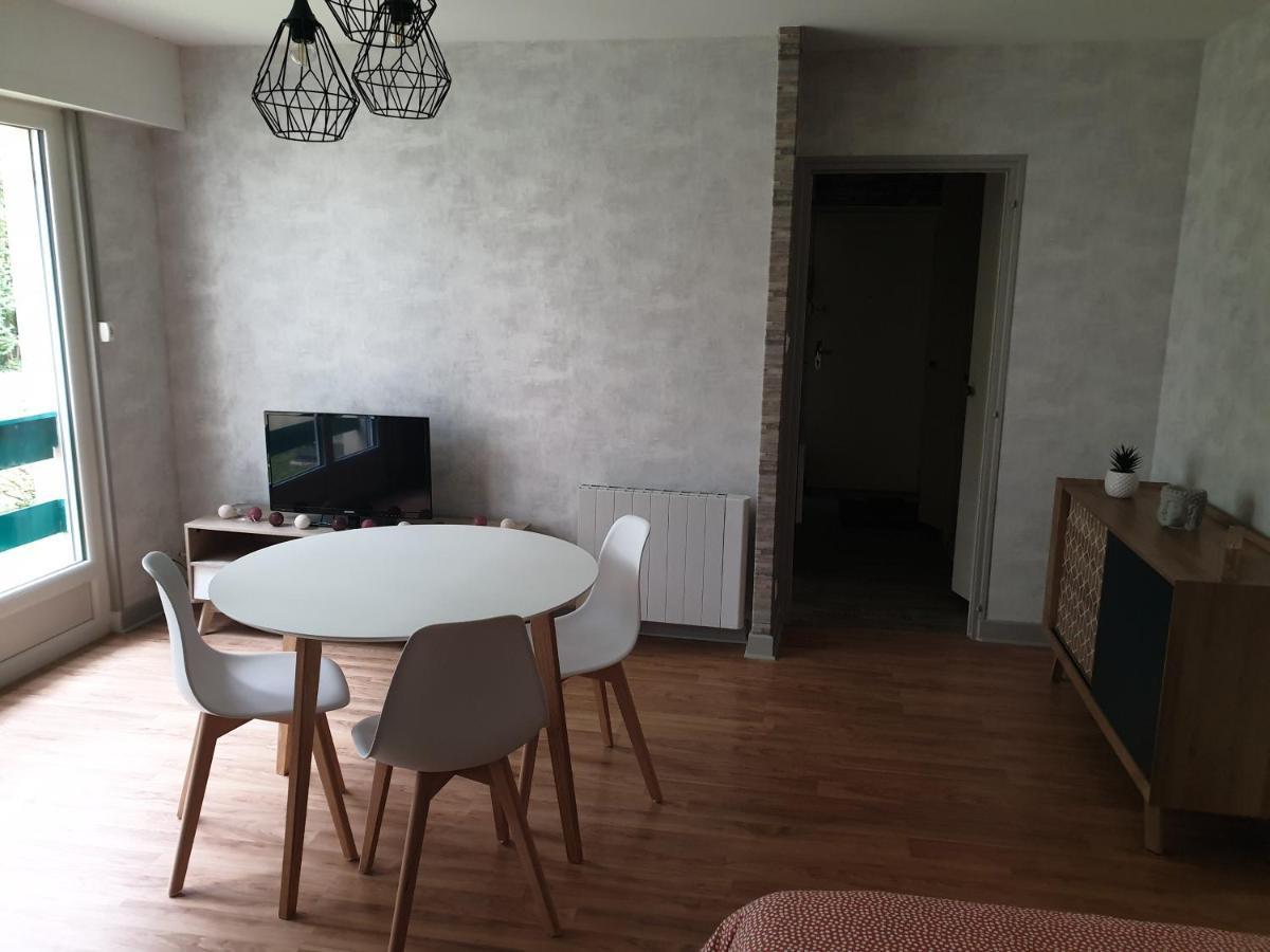 Appartement, Verdun , Proche Centre Ville Luaran gambar